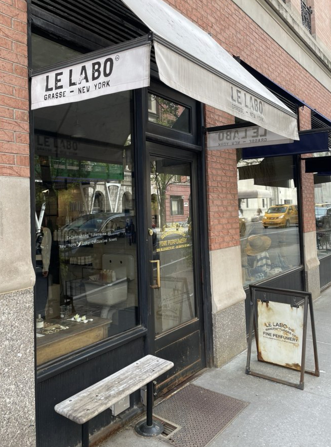 Le Labo storefront or bottle